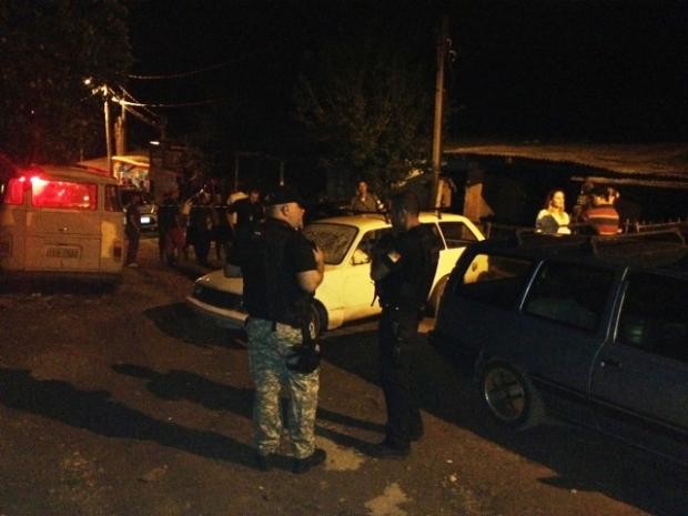 Homem é morto no Bairro Vila Nova, na Zona Sul da Capital Divulgação/Agência RBS