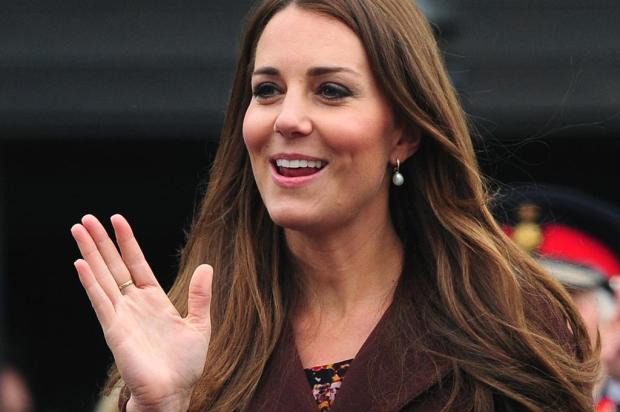 Kate Middleton visita centro de pesca em Grimsby, na Inglaterra Anna Gowthorpe/AFP PHOTO/POOL Kate Middleton visita centro de pesca em Grimsby, na Inglaterra Anna Gowthorpe/AFP PHOTO/POOL
