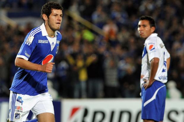 Pelo grupo do Corinthians, Millonarios vence o San Jose por 2 a 1 Guillermo Legaria,AFP/ Pelo grupo do Corinthians, Millonarios vence o San Jose por 2 a 1 Guillermo Legaria,AFP/