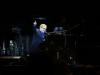 Elton John subiu no palco do Estádio do Zequinha, às 21h10min, com o jogo ganho
