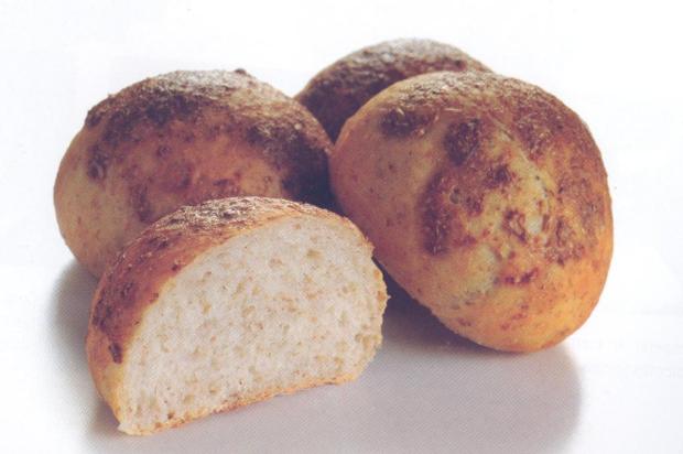Aprenda a fazer um pão de batata com cerveja preta Reprodução/Reprodução Aprenda a fazer um pão de batata com cerveja preta Reprodução/Reprodução