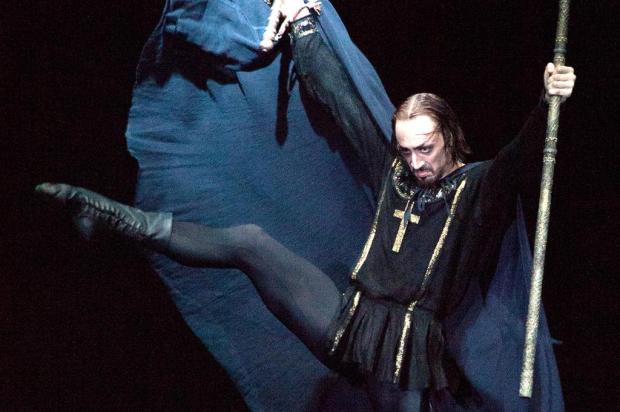 Bailarino confessa ataque com ácido ao diretor artístico do Bolshoi Damir Yusupov/BOLSHOI THEATRE/AFP