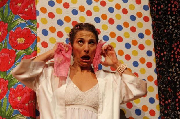 Peça 'Pois é, Vizinha...' abre a Mostra do Teatro Gaúcho Gerson de Oliveira/Divulgação