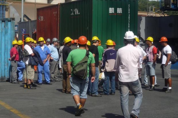 Portuários anunciam greve para o dia 19 porque negociações estão lentas Arquivo Pessoal/Divulgação Portuários anunciam greve para o dia 19 porque negociações estão lentas Arquivo Pessoal/Divulgação