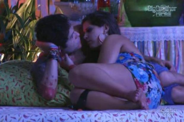 Festa Astral do BBB13 tem clima de muito romance entre os casais TV Globo, reprodução/