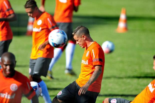 Em treino com dois gols de D'Ale, Dunga define time que encara o São Luiz Fernando Gomes/Agencia RBS Em treino com dois gols de D'Ale, Dunga define time que encara o São Luiz Fernando Gomes/Agencia RBS