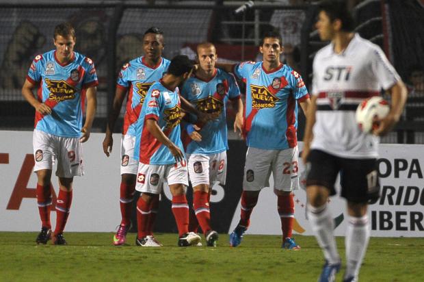 São Paulo pressiona, mas fica no empate com o Arsenal Sarandi Yasuyoshi Chiba, AFP/