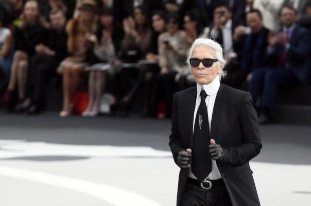 Confira os primeiros modelos de Karl Lagerfeld para Melissa PATRICK KOVARIK/AFP