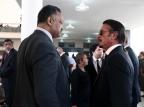 Jesse Jackson e Sean Penn comparecem ao velório de Chávez HO/AFP PHOTO/PRESIDENCIA Jesse Jackson e Sean Penn comparecem ao velório de Chávez HO/AFP PHOTO/PRESIDENCIA