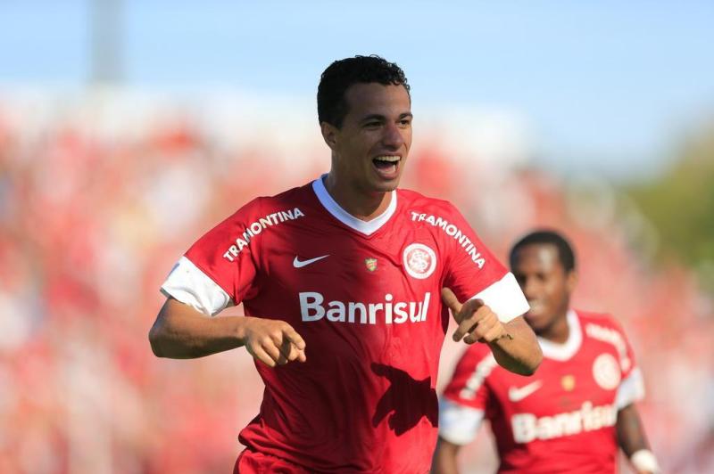Leadro Damião voltou a fazer gols. Ele marcou o primeiro e o quarto gol da partida:imagem 17