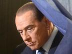 Promotoria de Nápoles pede julgamento imediato de Berlusconi por corrupção OLIVIER MORIN/AFP Promotoria de Nápoles pede julgamento imediato de Berlusconi por corrupção OLIVIER MORIN/AFP