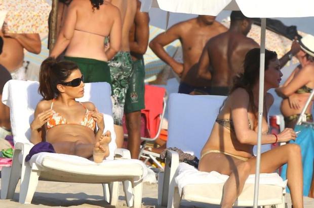 Eva Longoria aproveita praia e pontos turísticos do Rio de Janeiro AgNews/AgNews Eva Longoria aproveita praia e pontos turísticos do Rio de Janeiro AgNews/AgNews