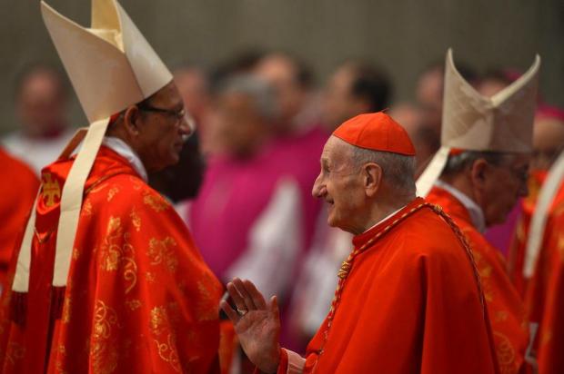 Entrada na Capela Sistina começa às 12h30min no horário de Brasília GABRIEL BOUYS/AFP Entrada na Capela Sistina começa às 12h30min no horário de Brasília GABRIEL BOUYS/AFP