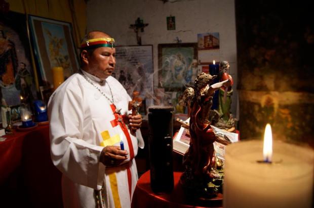 'Tabu' mostra o cotidiano de garotas adolescentes que praticam o exorcismo nat geo/divulgação 'Tabu' mostra o cotidiano de garotas adolescentes que praticam o exorcismo nat geo/divulgação