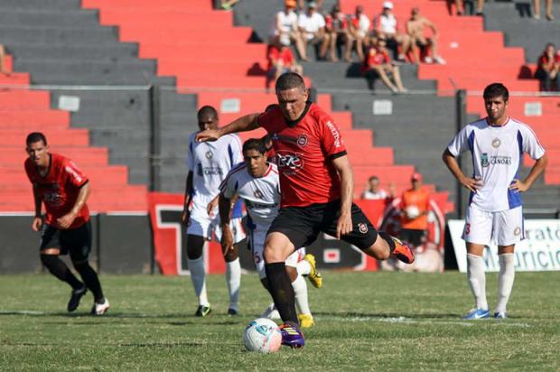 Série A-2 começa no sábado e dará três vagas ao Gauchão 2014 Carlos Insaurriaga/GE Brasil/Divulgação/
