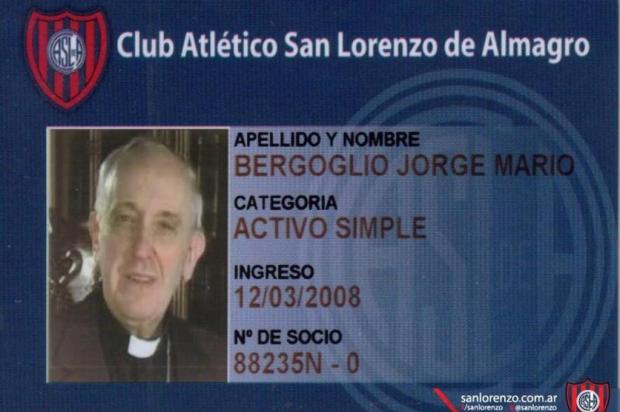 "La mano de Dios" , coloca na capa do site o jornal esportivo Olé, da Argentina Reprodução/Olé "La mano de Dios" , coloca na capa do site o jornal esportivo Olé, da Argentina Reprodução/Olé