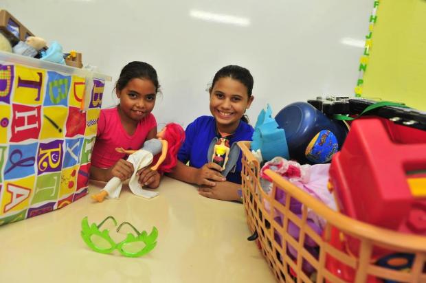 Crianças da Fundação Pão dos Pobres doam brinquedos para estimular rede de solidariedade Lauro Alves/Agencia RBS