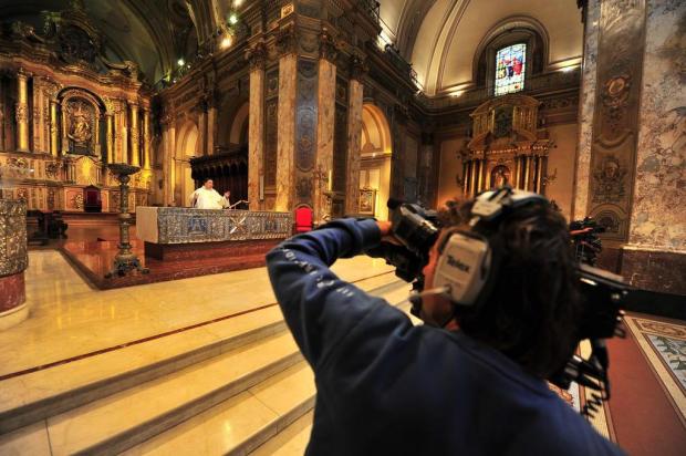 Após a eleição do papa Francisco, Buenos Aires é invadida por jornalistas do mundo todo Lauro Alves/Agencia RBS Após a eleição do papa Francisco, Buenos Aires é invadida por jornalistas do mundo todo Lauro Alves/Agencia RBS