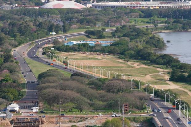 Avenida Edvaldo Pereira Paiva terá bloqueio noturno até o dia 19 de março Francielle Caetano/PMPA - Prefeitura de Porto Alegre Avenida Edvaldo Pereira Paiva terá bloqueio noturno até o dia 19 de março Francielle Caetano/PMPA - Prefeitura de Porto Alegre
