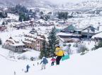 Bariloche oferece aula grátis de esqui para o turista brasileiro na próxima temporada de inverno Secretaria de Turismo da Argentina/Divulgação Bariloche oferece aula grátis de esqui para o turista brasileiro na próxima temporada de inverno Secretaria de Turismo da Argentina/Divulgação