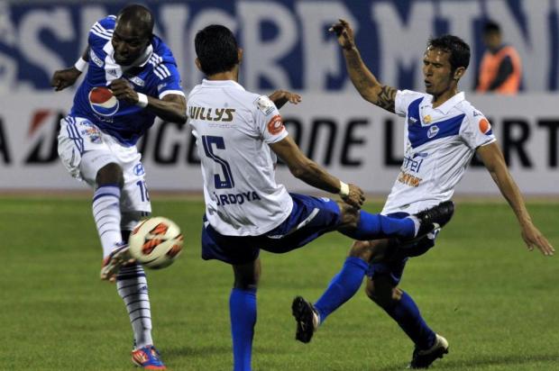 Na Bolívia, pelo Grupo 5, San José derrota o Millonarios por 2 a 0 Aizar Raldes/AFP Na Bolívia, pelo Grupo 5, San José derrota o Millonarios por 2 a 0 Aizar Raldes/AFP