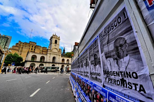 Peronismo usa o papa Francisco como cabo eleitoral Lauro Alves/