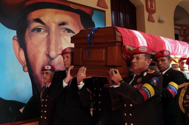 Corpo de Chávez não será embalsamado MARCELO GARCIA / PRESIDENCIA/AFP PHOTO Corpo de Chávez não será embalsamado MARCELO GARCIA / PRESIDENCIA/AFP PHOTO