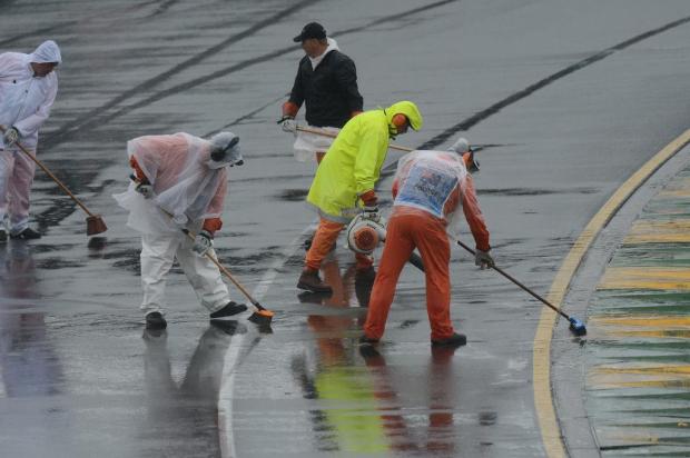 Chuva adia treino classificatório do GP da Austrália de Fórmula-1 Greg Wood/AFP
