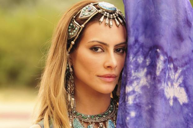 Especialistas dizem que Cleo Pires está apagada em Salve Jorge João Miguel Júnior/TV Globo/Divulgação