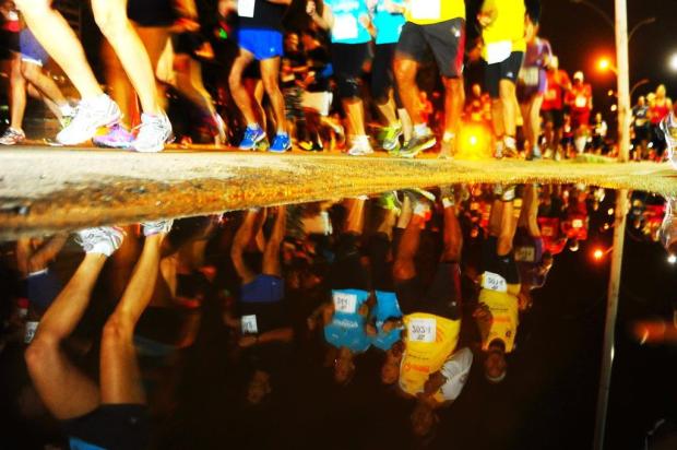 Poa Night Run atraiu corredores às ruas da Capital Jean Schwarz/Agencia RBS Poa Night Run atraiu corredores às ruas da Capital Jean Schwarz/Agencia RBS