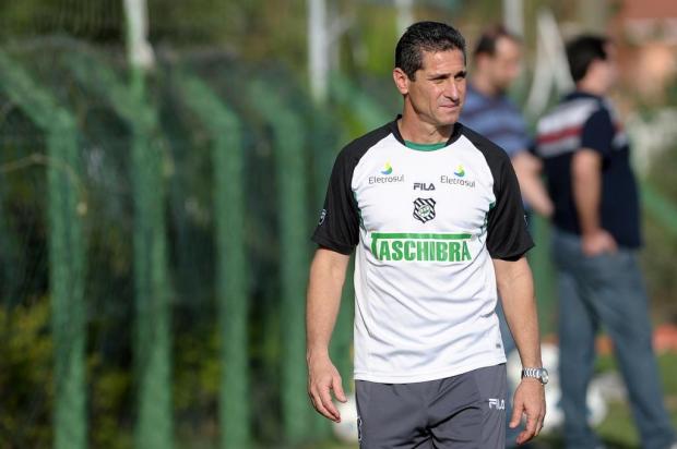 Jorginho é anunciado como técnico do Flamengo e assina até o fim de 2014 Flávio Neves/Agencia RBS Jorginho é anunciado como técnico do Flamengo e assina até o fim de 2014 Flávio Neves/Agencia RBS
