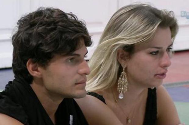 "Minhas falhas com a Andressa me custaram muito caro", diz Fernanda após ir para o paredão com André no BBB13 Reprodução/ TV Globo/ "Minhas falhas com a Andressa me custaram muito caro", diz Fernanda após ir para o paredão com André no BBB13 Reprodução/ TV Globo/