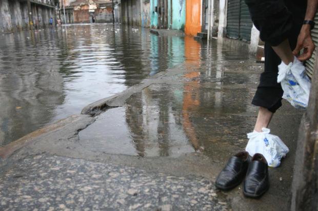 Defesa Civil do Rio de Janeiro confirma 10 mortes em Petrópolis por causa da chuva Alexandre Vieira/Agência O Dia/AE Defesa Civil do Rio de Janeiro confirma 10 mortes em Petrópolis por causa da chuva Alexandre Vieira/Agência O Dia/AE