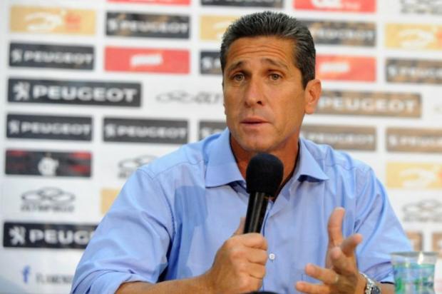 Apresentado no Flamengo, Jorginho fala em "enorme satisfação" no seu retorno Divulgação/CR Flamengo Apresentado no Flamengo, Jorginho fala em "enorme satisfação" no seu retorno Divulgação/CR Flamengo
