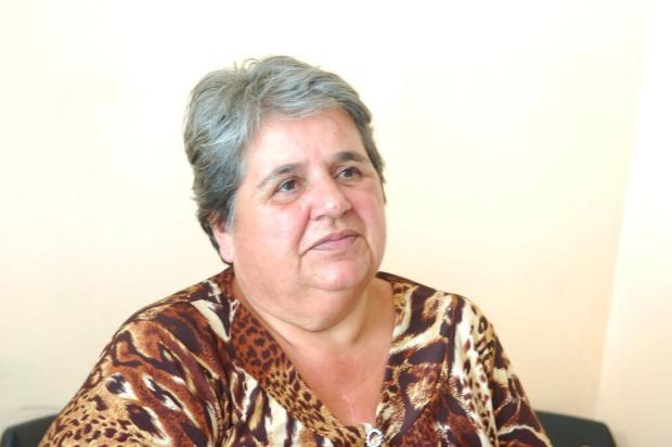 "Pensamos que poderia ser trote", diz mãe de vítima de acidente na BR-282 ao receber a notícia da morte de familiares Vani Boza/Agencia RBS "Pensamos que poderia ser trote", diz mãe de vítima de acidente na BR-282 ao receber a notícia da morte de familiares Vani Boza/Agencia RBS