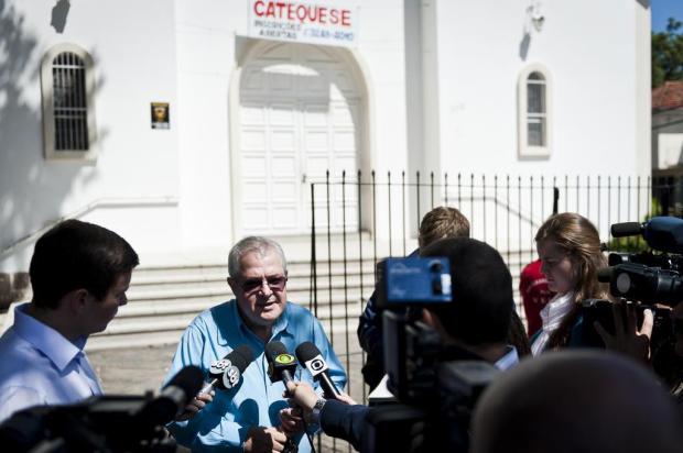 Seis horas após crime em igreja na zona sul de Porto Alegre, missa foi realizada Mateus Bruxel/Agencia RBS
