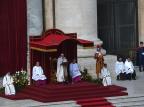 Na homilia, papa Francisco pede que governantes cuidem "de todas as criaturas" Gabriel Bouys/AFP