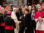 Presidente Dilma conversa com o papa Francisco na fila de cumprimentos Roberto Stuckert Filho/Presidência da República/Divulgação