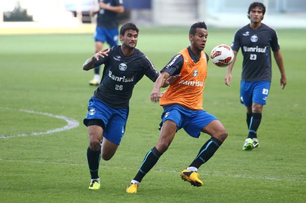 Com experiência em Gauchão, Souza alerta para pressão da torcida do Pelotas  Lucas Uebel, Grêmio/Divulgação/