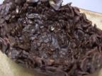 Aprenda a fazer um ovo de chocolate com flocos de milho Reprodução/Reprodução