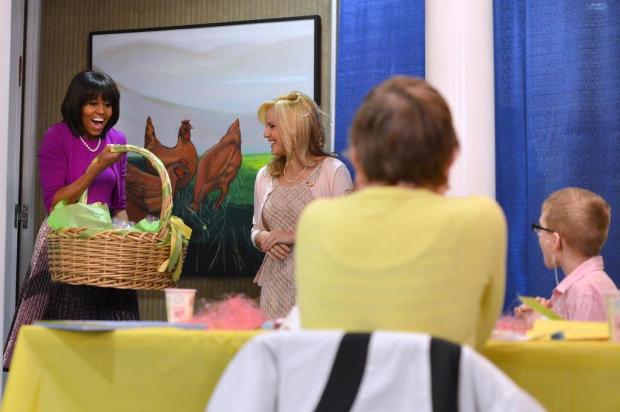 Michelle Obama participa de festa de páscoa com famílias de militares em Maryland Jewel Samad/AFP Michelle Obama participa de festa de páscoa com famílias de militares em Maryland Jewel Samad/AFP