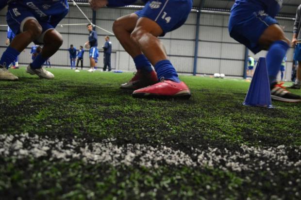 Esportivo treina na grama sintética antes de encarar o São José pelo Gauchão Janquiel Mesturini/ConceitoCom Brasil