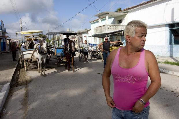 Eleição de vereadora transexual reflete mudanças em Cuba Jose Goitia/NYTNS