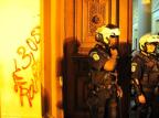 Polícia deve indiciar quatro pessoas por depredação ao prédio da prefeitura durante manifestação em Porto Alegre Ricardo Duarte/Agencia RBS