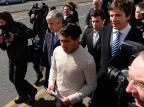 Tevez escapa da prisão, mas fará serviço comunitários por dirigir sem carteira de motorista ANDREW YATES / AFP/ Tevez escapa da prisão, mas fará serviço comunitários por dirigir sem carteira de motorista ANDREW YATES / AFP/