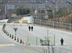 Coreia do Norte impede acesso de sul-coreanos a complexo industrial JUNG YEON-JE/AFP Coreia do Norte impede acesso de sul-coreanos a complexo industrial JUNG YEON-JE/AFP