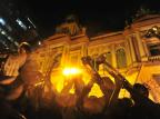 Manifestantes voltam às ruas para manter suspensão do reajuste na tarifa de ônibus na Capital Lauro Alves/Agencia RBS Manifestantes voltam às ruas para manter suspensão do reajuste na tarifa de ônibus na Capital Lauro Alves/Agencia RBS