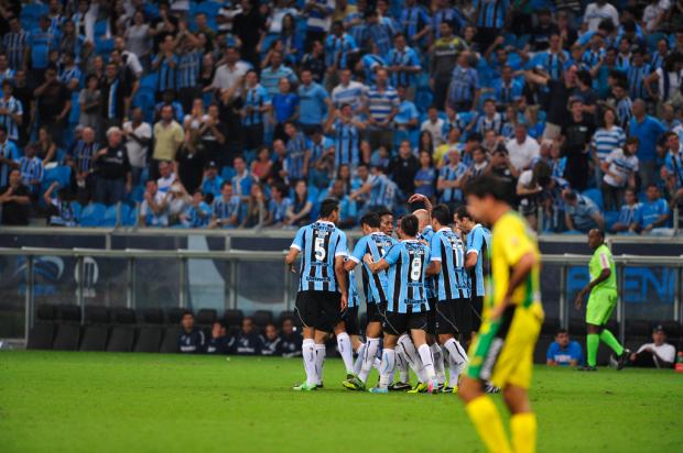 Grêmio bate o Cerâmica e assume a ponta do Grupo A da Taça Farroupilha Bruno Alencastro/