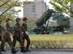 Japão posiciona baterias antimísseis na região de Tóquio YOSHIKAZU TSUNO/AFP Japão posiciona baterias antimísseis na região de Tóquio YOSHIKAZU TSUNO/AFP