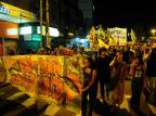 Manifestantes protestam por redução maior no preço da passagem de ônibus Jean Schwarz/Agencia RBS Manifestantes protestam por redução maior no preço da passagem de ônibus Jean Schwarz/Agencia RBS